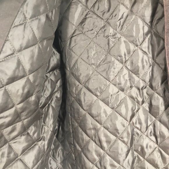 Youth Hooded Jacket, Full Zip, Quilted Liner, Brown, Horn Shaped Buttons, Size M - Picture 7 of 8